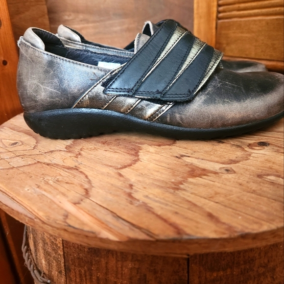 NAOT RAPOKA METALLIC DISTRESSED LEATHER WOMEN SHIE SIZE 38/ 7 - Picture 5 of 12